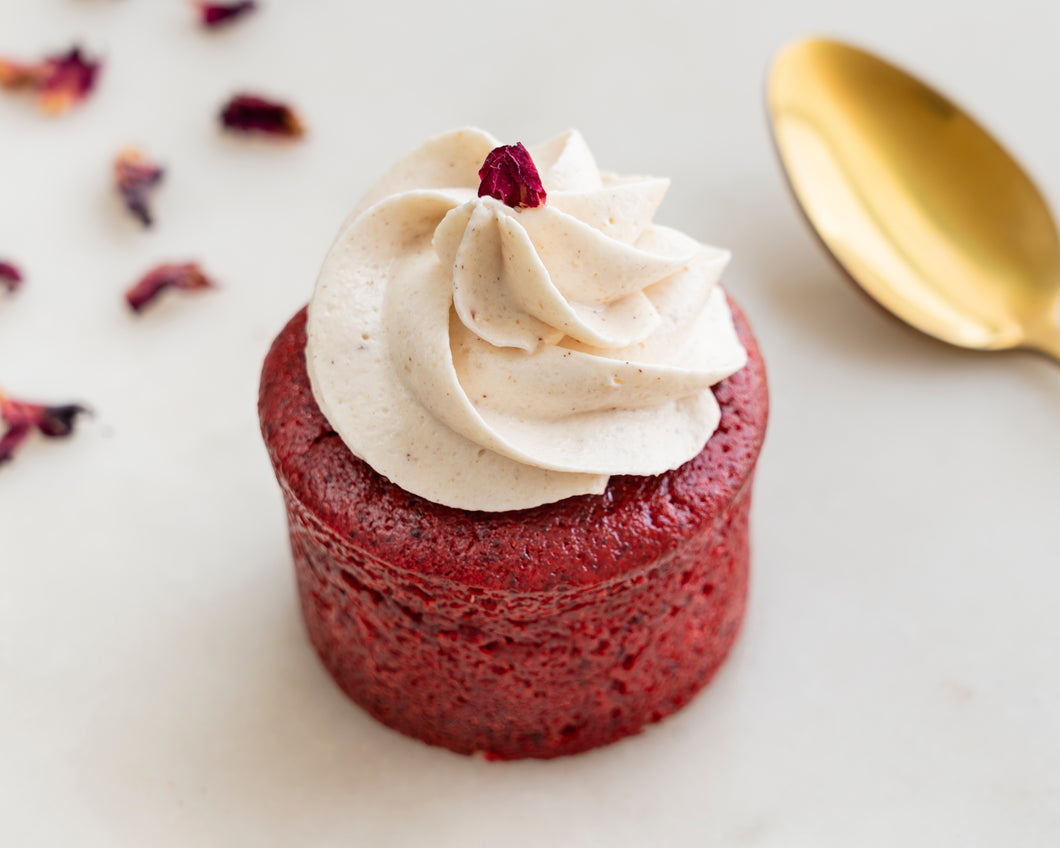 Mahadeva's Kitchen - Red Velvet Cake 80g Cafe Size CARTON 48 pcs - 8 x 6 pack